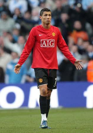 安东尼本场多项数据全场最高，最后时刻策动绝杀.