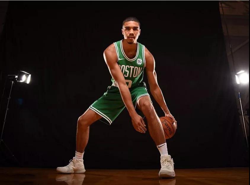 的标志性终 的标志性终